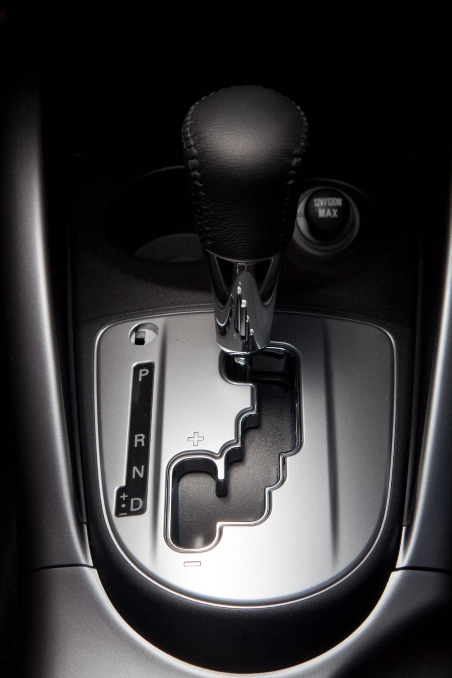  Mitsubishi Outlander GT 2010 года  (фото 8 из 91)